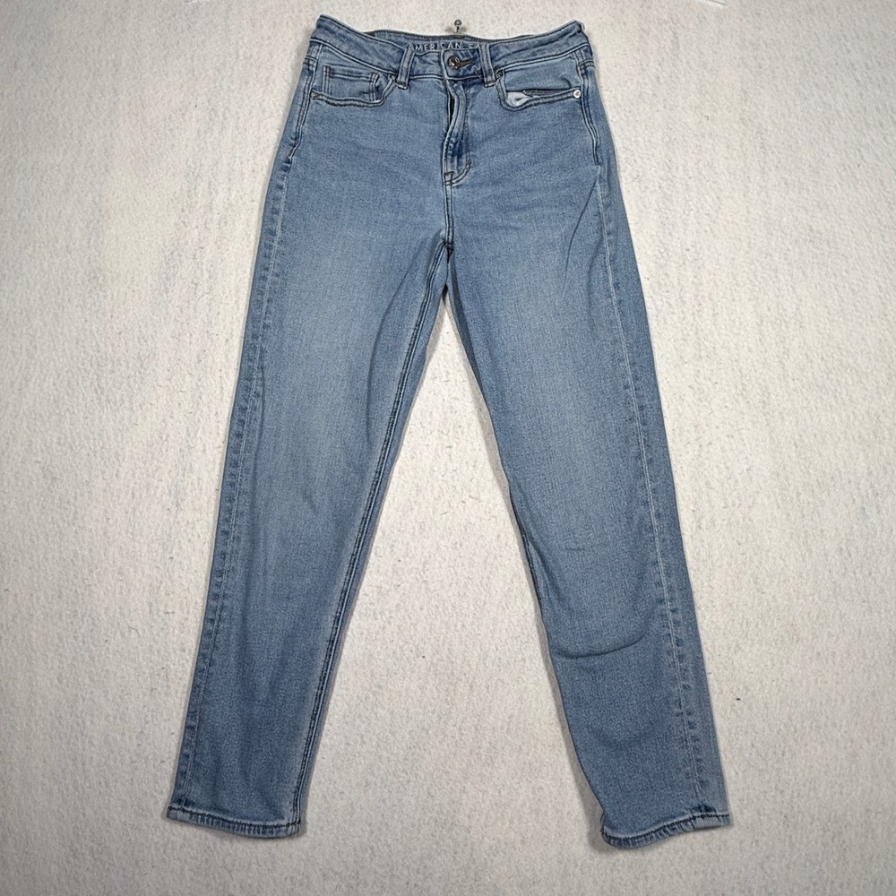 American Eagle Mom Jeans Light Wash Blue High Rise Stretch Denim Size 4 Regular